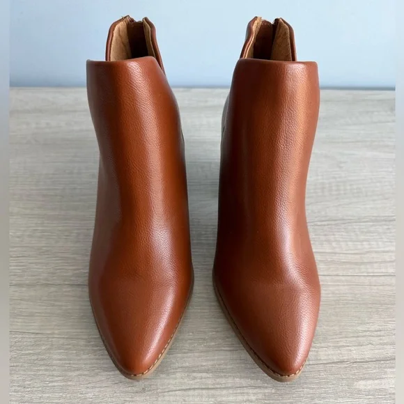 Sun + Stone Women's Cognac Elizaa Notched Pointed Toe Dress Booties Size 7W - Picture 4 of 11